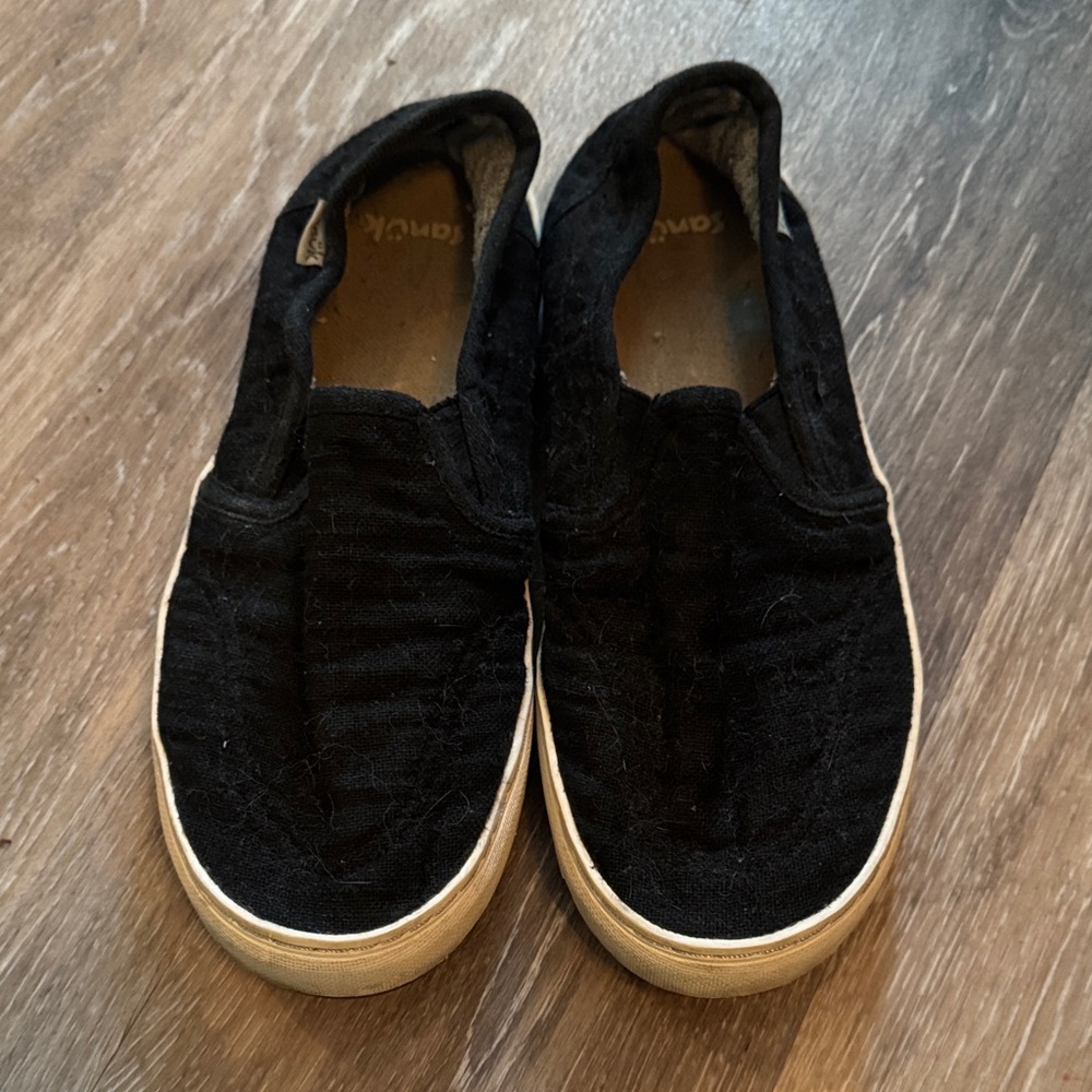 Sanuk Black Slip-On Sneakers